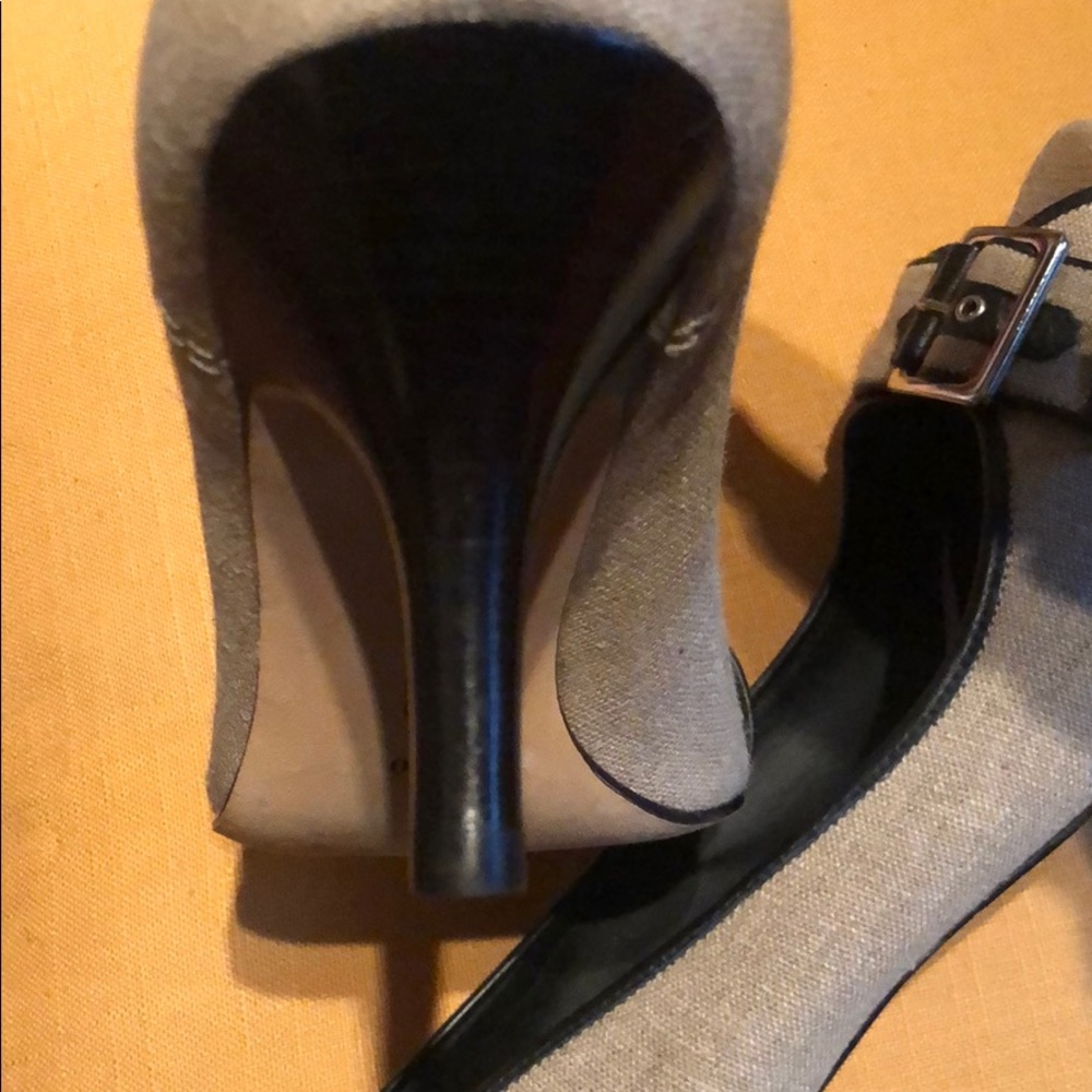 Never worn Banana Republic Canvas Tweed Heels - Picture 8 of 11